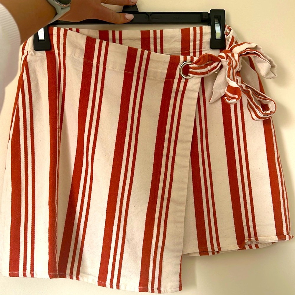 Front wrap tie skirt